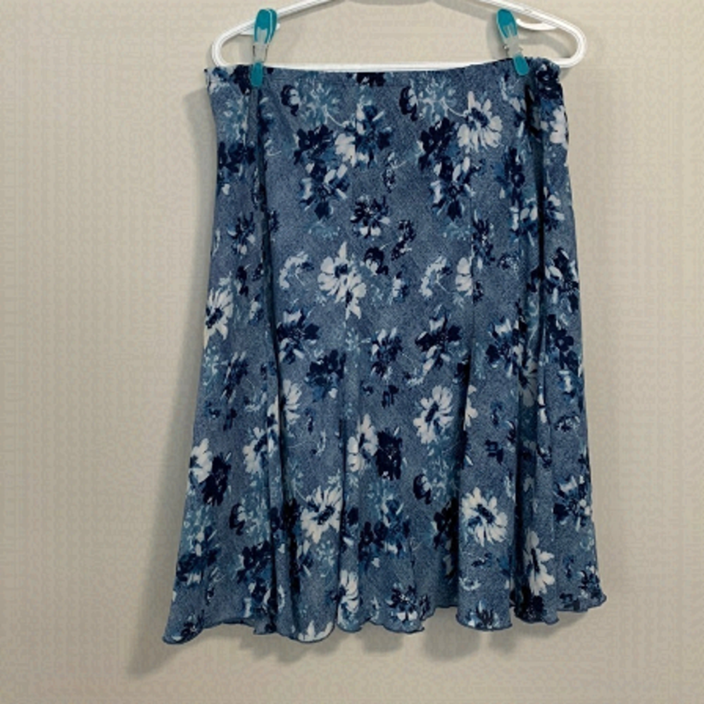 Vamp Skirt Flared Elastic Waist Size 1X Blue Floral